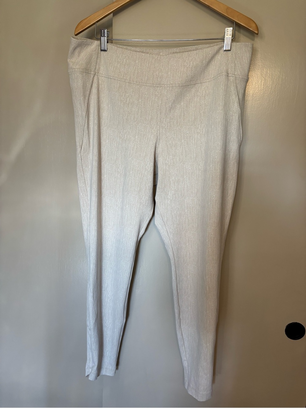 Athleta Cream Ribbed High-Rise Pants, size XL